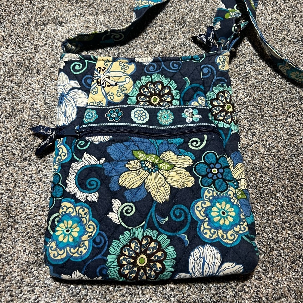 Vera Bradley Mod Floral Crossbody bag - Picture 2 of 7